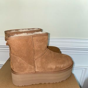 Brand new with box UGG Classic Mini Platform